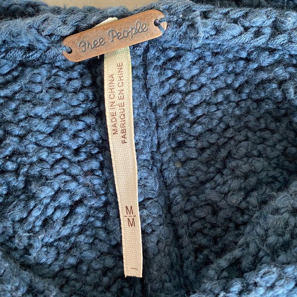 Free People Oversized Cable Knit Sweater Blue - Picture 5 of 5